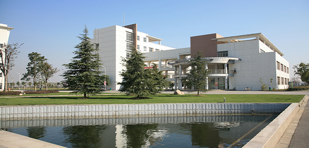 我的大學(xué)-大學(xué)志