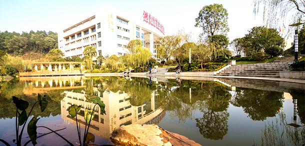 我的大學-大學志