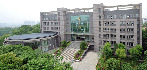 長沙環(huán)境保護職業(yè)技術學院 - 最美院校