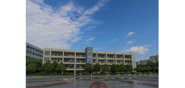 我的大學(xué)-大學(xué)志