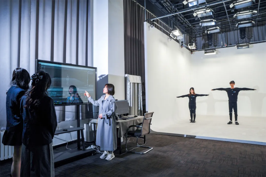 藝術人文學院