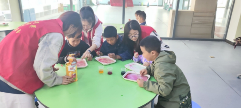 學(xué)生科普活動指導(dǎo)小學(xué)生科學(xué)實驗